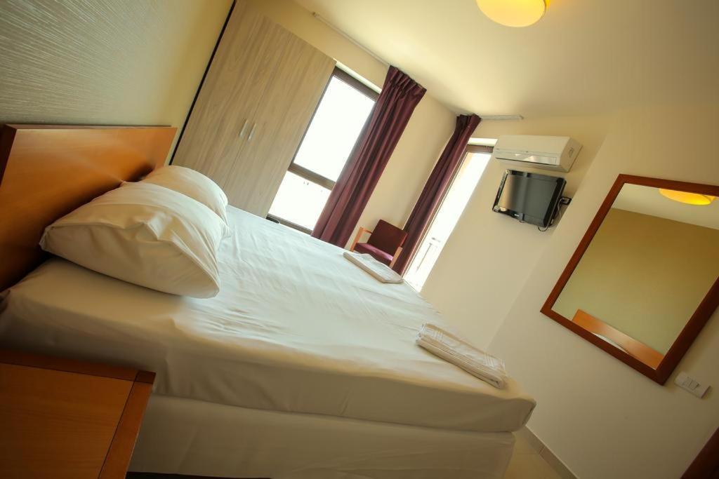 Hotel Cochet Năvodari 외부 사진